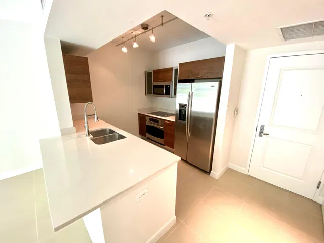 City Palms Unit 618 photo 6