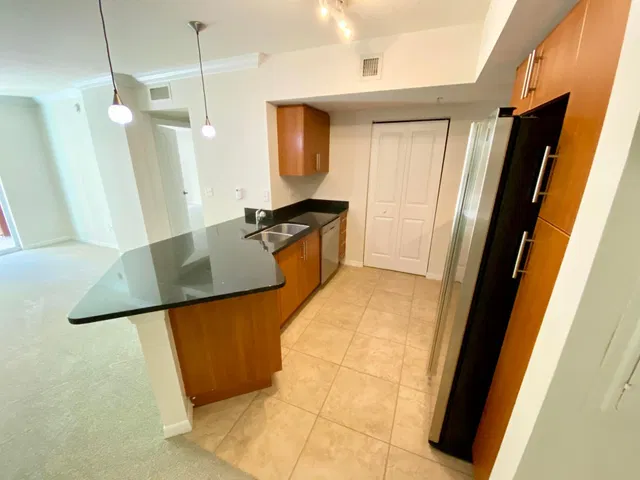 The Prado Unit 620 photo 10