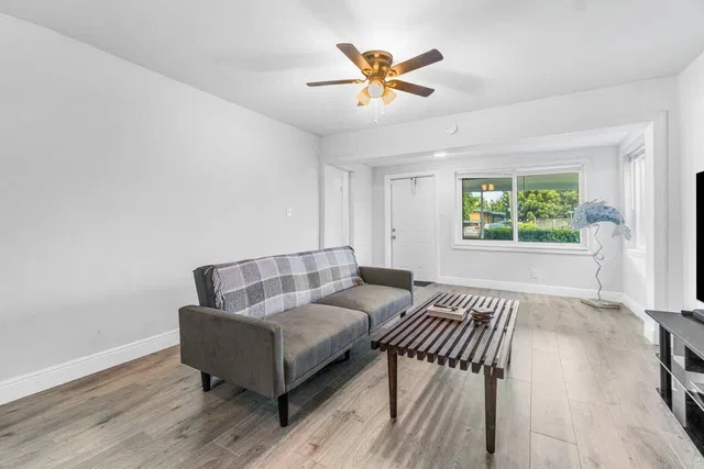 Residence photo 6