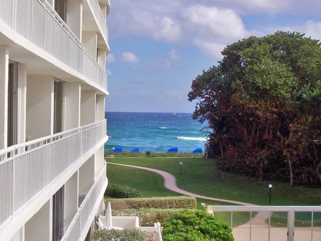 2780 S Ocean Boulevard #611