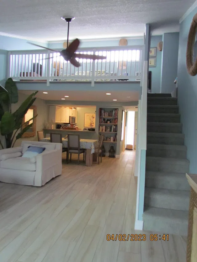 Unit 2-202 photo 11