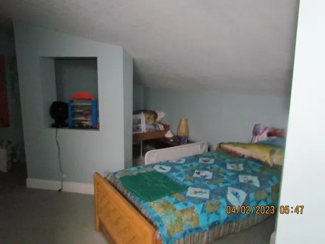 Unit 2-202 photo 18