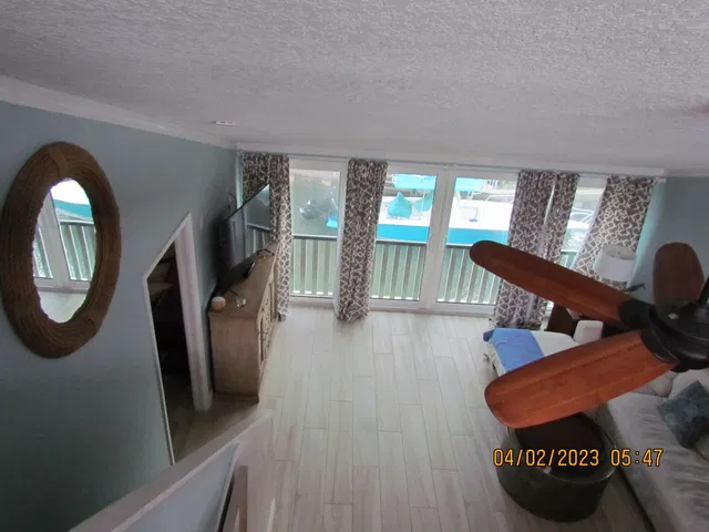 Unit 2-202 photo 20