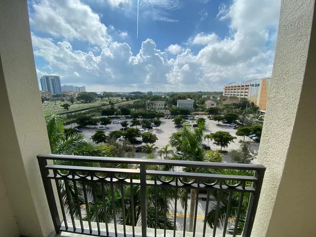 CityPlace South Tower Unit 624 photo 5