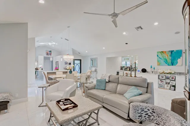 PGA National Palm Beach Gardens Residence photo 17