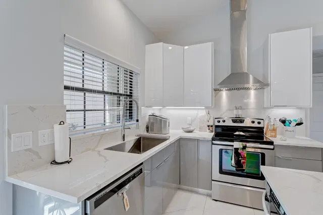 PGA National Palm Beach Gardens Residence photo 24