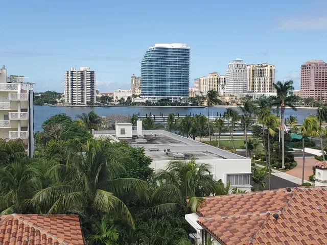 434 Chilean Avenue #6d