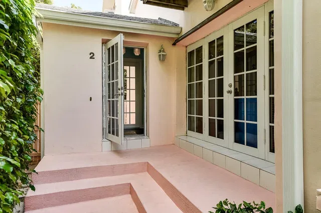 173 Peruvian Avenue #2