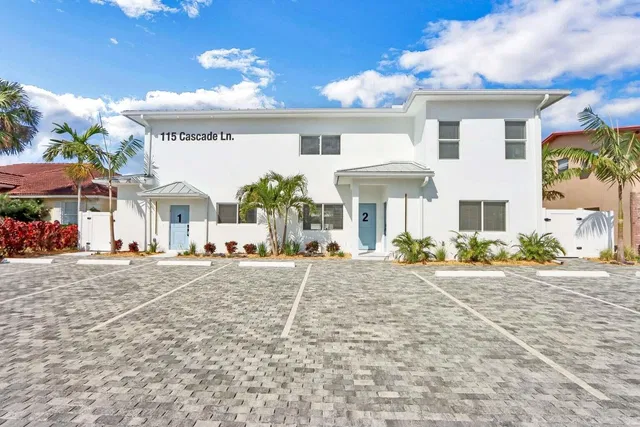 Palm Beach Shores Residence photo 12