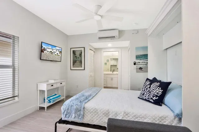 Palm Beach Shores Residence photo 24