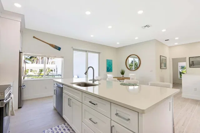 Palm Beach Shores Residence photo 54