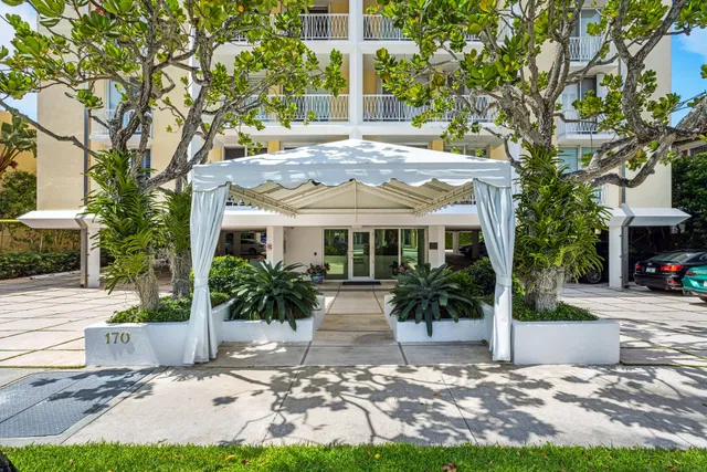170 Chilean Avenue #3-A