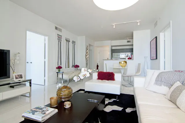 Cityplace South Tower Unit 1815 photo 2