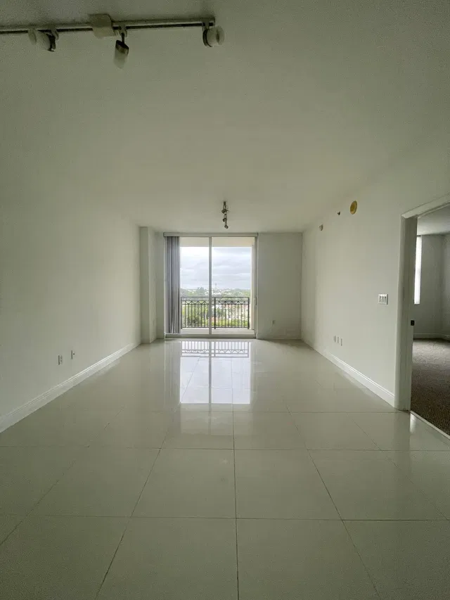 CityPlace South Tower Unit 626 photo 8