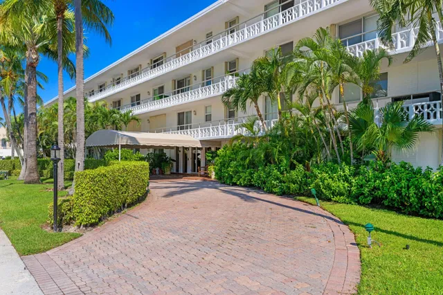 139 Sunrise Avenue #101
