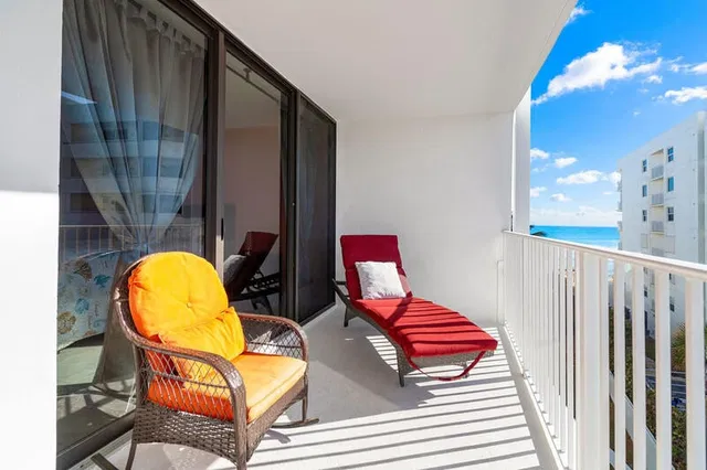 3590 S. Ocean Blvd. S #509