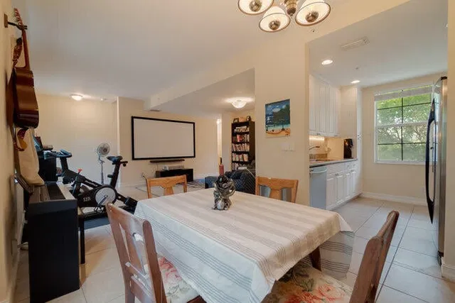 Grandview Heights Residence photo 9