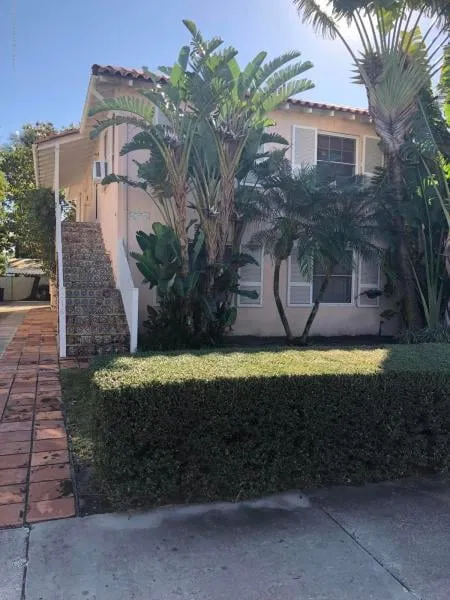 216 Australian Avenue #3