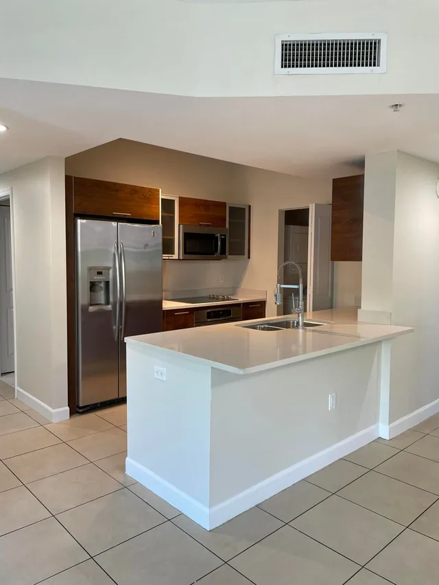 City Palms Unit 223 photo 3