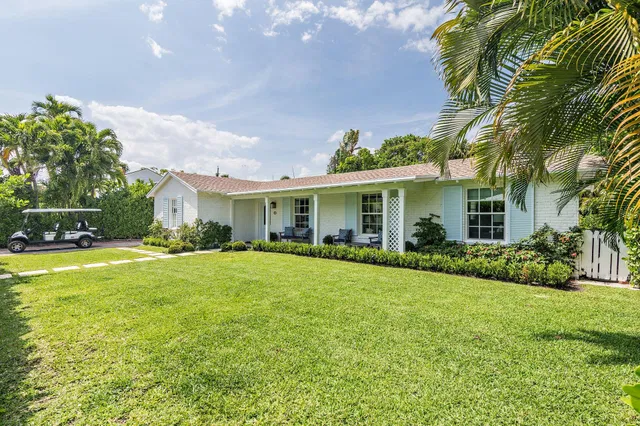 215 Colonial Lane