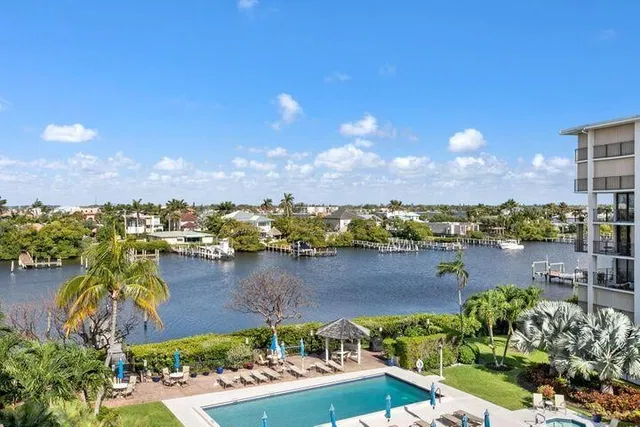 3545 S Ocean Boulevard #512