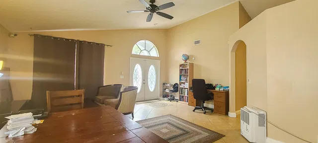  Residence photo 5