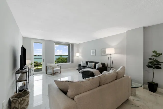 3450 S Ocean Boulevard #4270