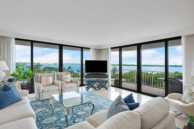 3400 S Ocean Boulevard #5a I