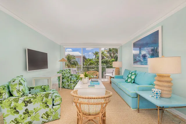 401 Peruvian Avenue #3010