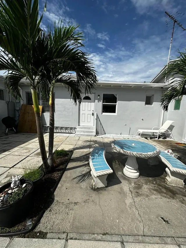 320 S K Street #B