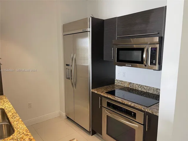 Cityplace South Tower Unit 1018 photo 4