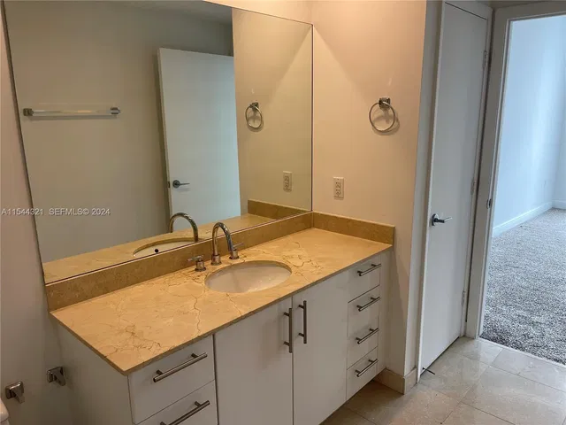 Cityplace South Tower Unit 1018 photo 10