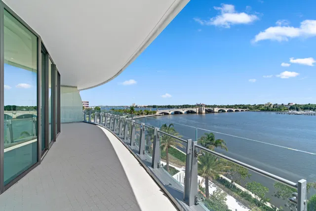 Bristol Palm Beach Unit 502 photo 3