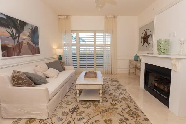 Bellaria Condos Palm Beach Unit 204 photo 9