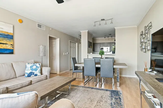 The Tower Condominium at Cityplace Unit 907 photo 6