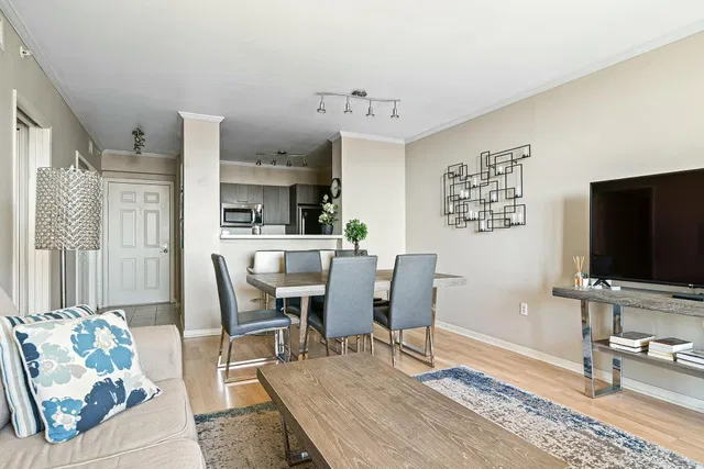 The Tower Condominium at Cityplace Unit 907 photo 8