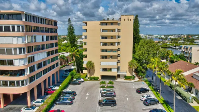3581 S Ocean Boulevard #9d