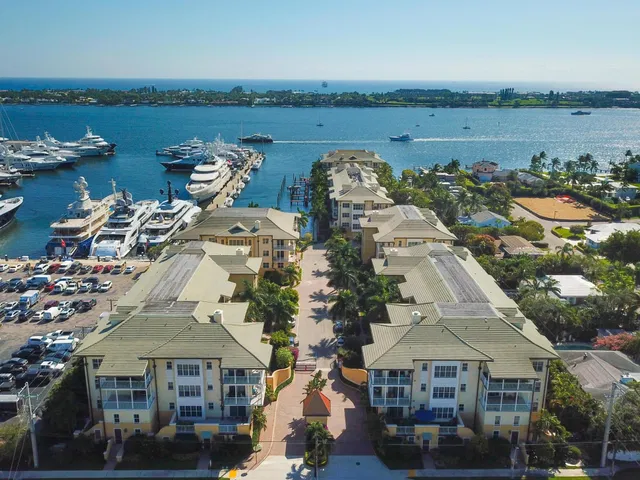 Flagler Landing Unit 302 photo 3