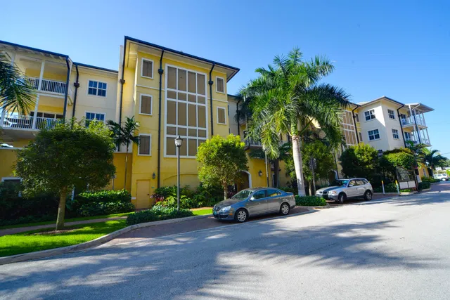 Flagler Landing Unit 302 photo 8