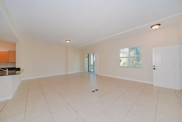 Flagler Landing Unit 302 photo 11
