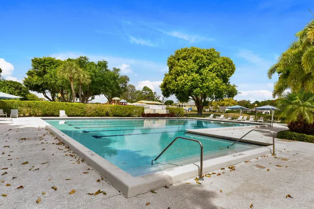 Boca Bath & Tennis Residence photo 10