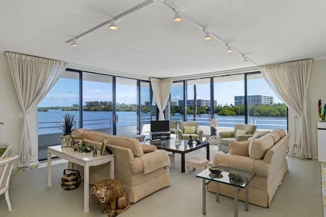 2155 Ibis Isle Road #7