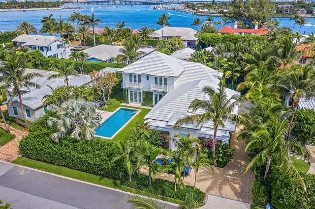 113 E Inlet Drive