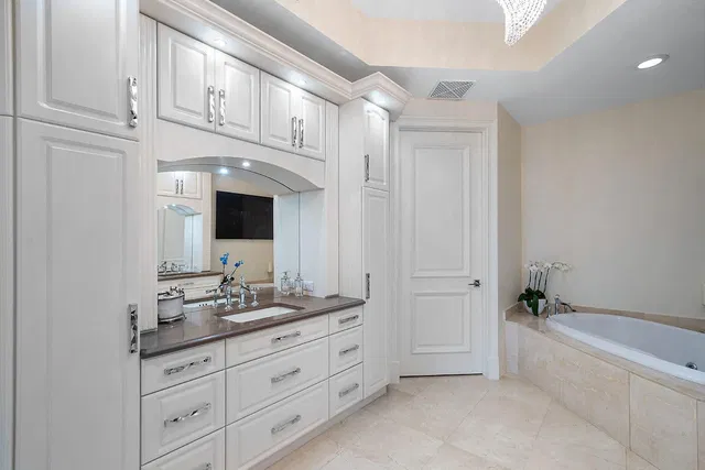 Bellaria Condos Palm Beach Unit 402 photo 17