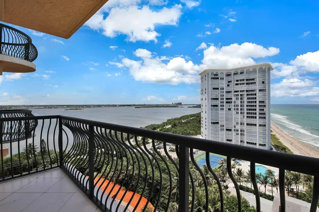 Via Delfino Condominium Unit 1401 photo 4