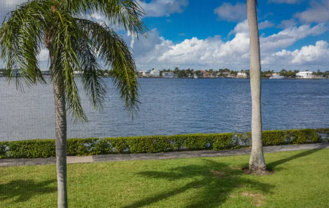 2160 Ibis Isle Road #5