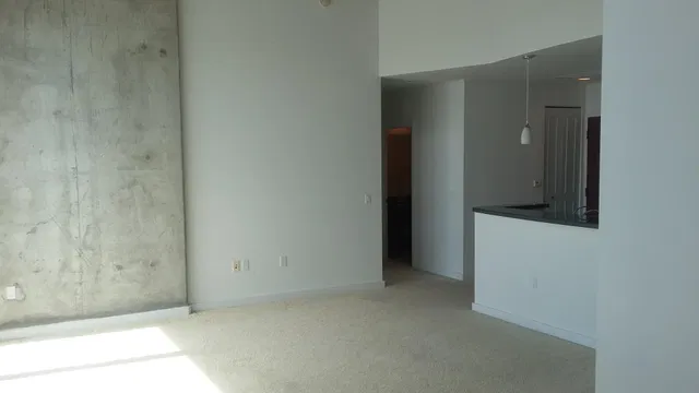 The Edge Unit 1612 photo 5