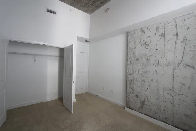 The Edge Unit 1612 photo 9