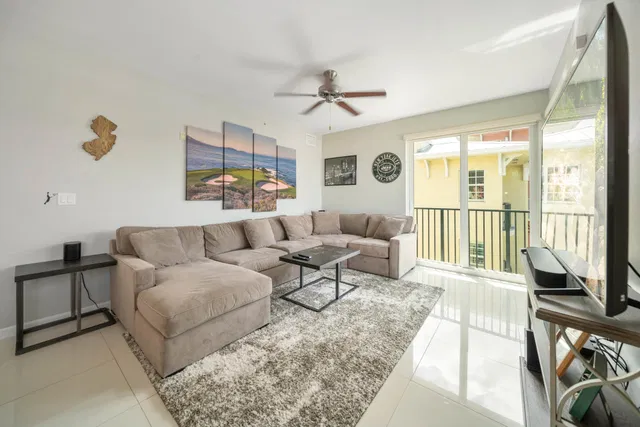 The Astor Unit 505 photo 9