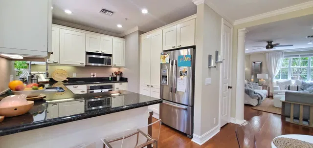 Magnolia Court Residence photo 4